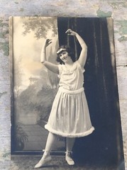Vtg 1920’s Flapper School Girl Dancing Glamour Photograph Dance Studio Jazz Age