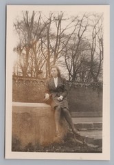 Mehlem Bad Godesberg Bonn 1941 – Young Woman in Front of the Wall – Old Photo 1940s