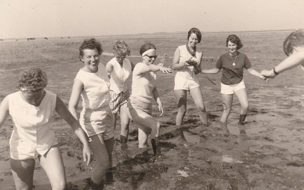 Vintage Photo Women in Shorts Summer Dress Fashion Snapshot 1964