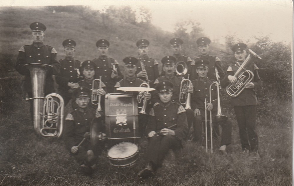 Photo postcard men in uniform musicians city chapel Gräfrath Solingen 1920s