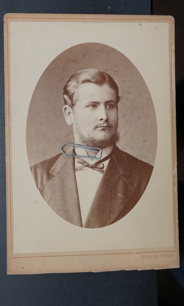 Photo CDV KAB portrait businessman Berlin unter den Linden beard model suit old