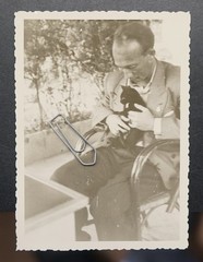 Photo 1955 Mallorca Palma Portrait Man Cat Baby Pet Vintage Picture Black