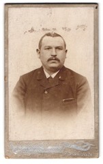 Photography studio Franz Kummer, Plaue/Thür., middle-class gentleman in suit