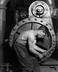 1920 Power house mechanic 8″x10″ Print Wall Art 8×10 Lewis Hine Photograph