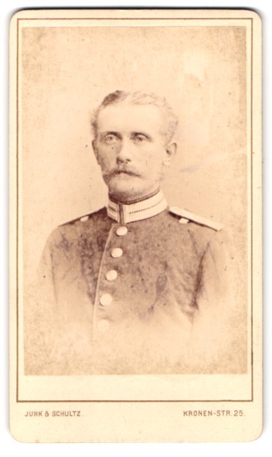 Photography Junk & Schultz, Berlin, Kronenstr. 25, Portrait of Elderly Soldier in Ga
