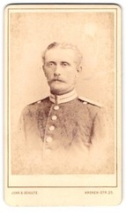Photography Junk & Schultz, Berlin, Kronenstr. 25, Portrait of Elderly Soldier in Ga