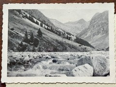 VIVIAN MAIER Travel Set – 8 Original Vintage Snapshots of Switzerland & Beyond