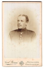 Photograph Carl Berne, Munich, Türkenstr. 20, Portrait Soldier in Uniform Rgt.