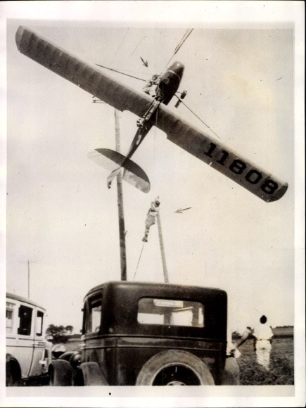 Photo Entangled Monoplane 11808 of the aviators Charlie Large and… – 10334204