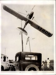 Photo Entangled Monoplane 11808 of the aviators Charlie Large and… – 10334204