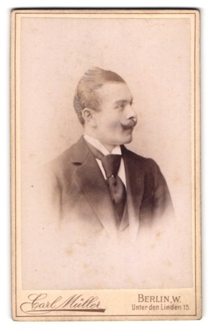 Photograph Carl Müller, Berlin-W., Unter den Linden 15, portrait elegant gentleman