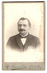 Photograph Hermann Tietz, Berlin, Leipziger Str. 46-49, handsome gentleman with sc
