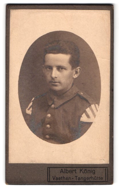 Photograph Albert König, Vaethen-Tangerhütte, portrait soldier in musician Unifor