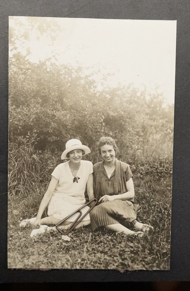 Photo Portrait Young Women St Wendel Siblings Sisters Model Hat 1924 Dress