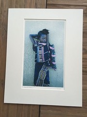 BRUCE BLUM SIGNED COLOR Photo Print (8 1/2″X 14″) «Young Girl Standing «