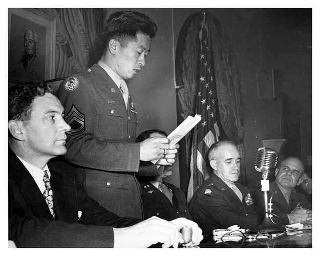 Japanese American WW II Aviator Ben Kuroki With James Doolittle And Omar Bradley