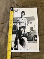 WW2 / 1940s Pretty Young Affectionate Women Photo – Gay / Lesbian Interest – #3