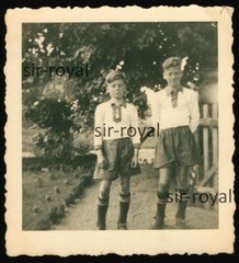Boys 1950 in football jerseys after victory against Nützen Segeberg – photo 6x6cm