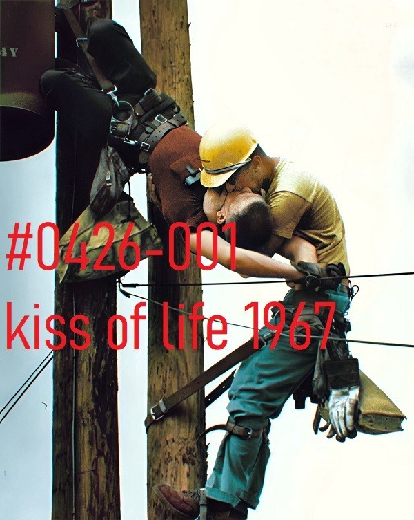VINTAGE MALE PORTRAIT #0426-001 -kiss of life 1967 (color) -freeShippingUsa