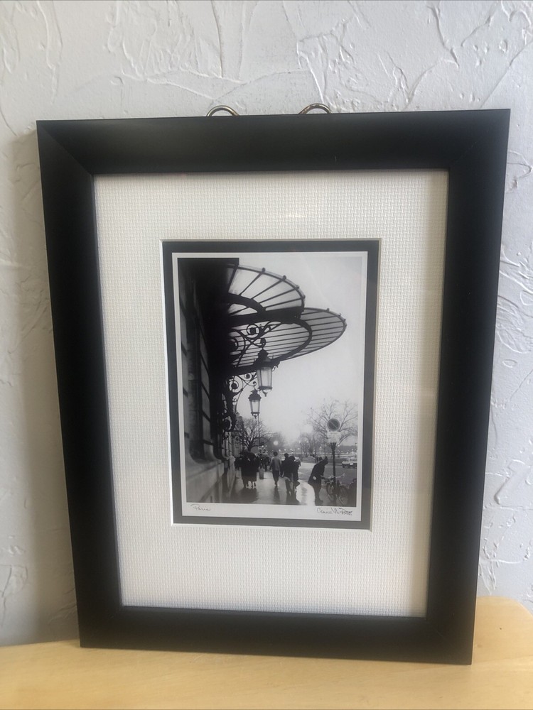 EUROPEAN SCENES «Paris Street 2004» Target Series FRAMED PHOTOGRAPH Connie Begg