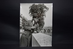 William S. Burroughs on the banks of the Seine. PARIS 1962 ORIGINAL PHOTOGRAPH 40x30cm