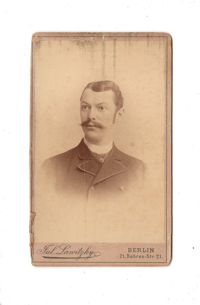 CDV photo portrait of a man/fine gentleman-Berlin 1890s