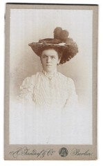 Photograph A. Jandorf & Co., Berlin-N, Brunnen-Strasse 19-21, portrait young Da
