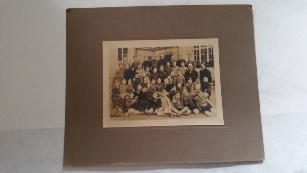 Photo large format 47 school class boys circa 1940s approx 13x18cm or 22x28cm