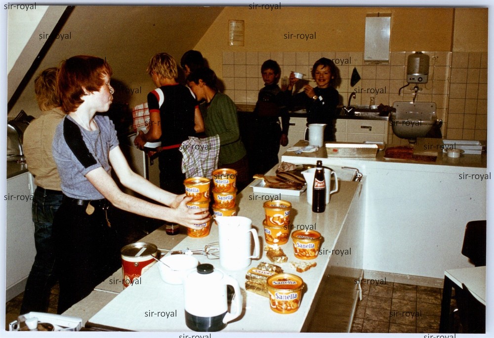 Children in Kitchen with Sanella Margarine and Fanta Bottle – 1970s – Photo 13x9cm