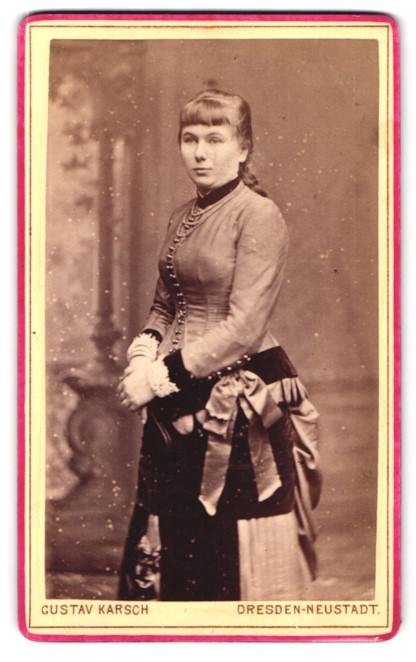 Photography Gustav Karsch, Dresden-Neustadt, size Meissnerstr. 9, Lady In Tailier