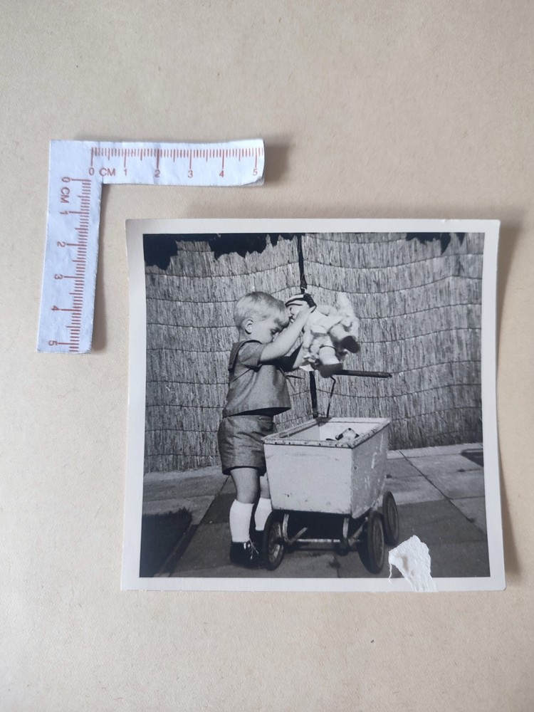 ⚫ Vintage Photograph Photo 1950s Child Toddler Stroller