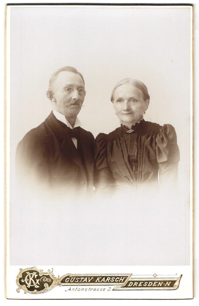 Photograph Gustav Karsch, Dresden, Antonstrasse 2, portrait of an elderly couple
