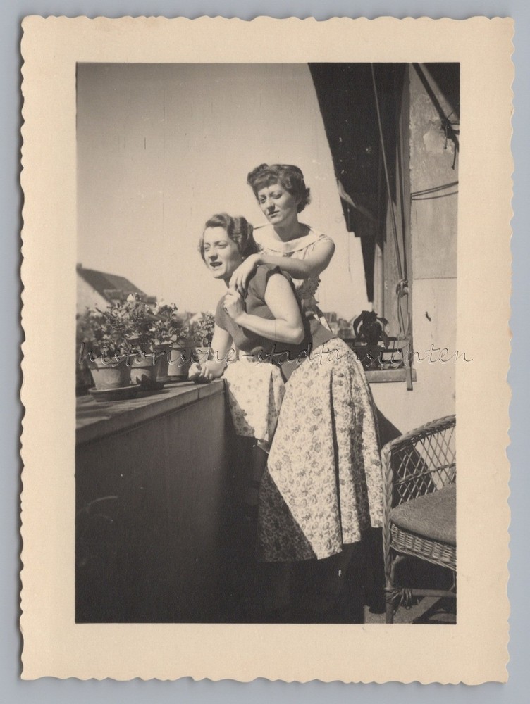 2 Women on Balcony – Vintage Photo
