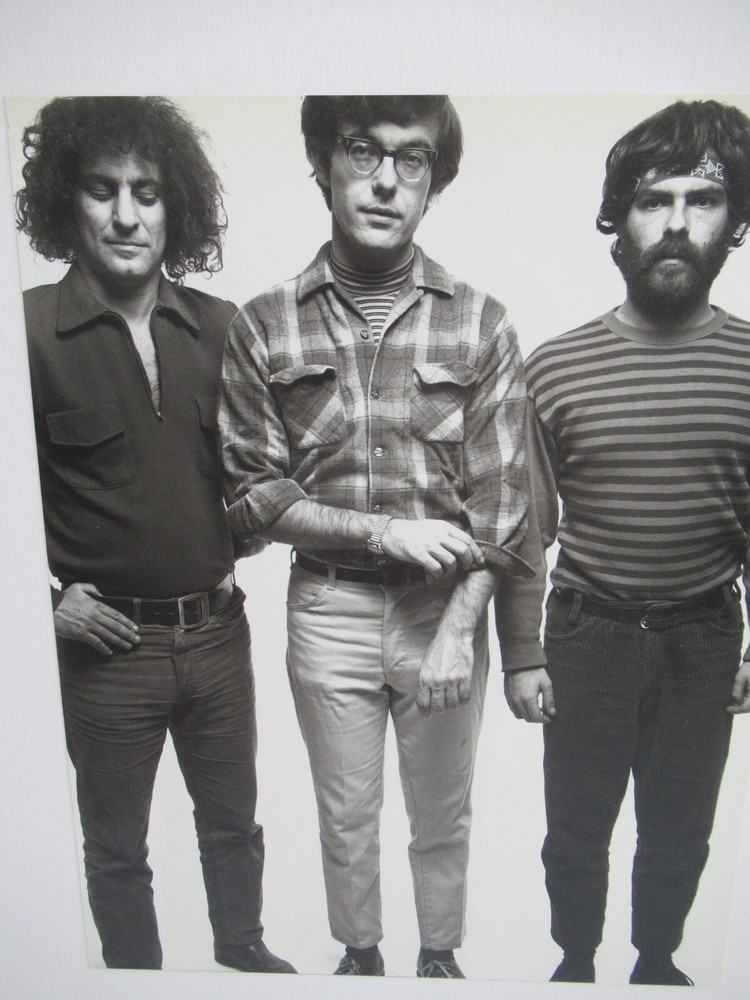 Abbie Hoffman Rennie Davis & Jerry Rubin RICHARD AVEDON Photo Litho 9 1/2 x 12″!
