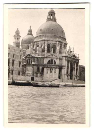 30 Photographs Venice – Lido di Venezia, Holiday Travel, Swimwear, Cityscapes