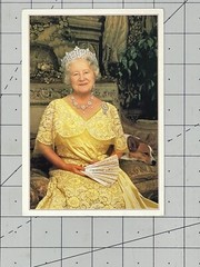 The Queen Mother By Snowdon Art Photo Postcard – Her Majesty Queen Elizabeth