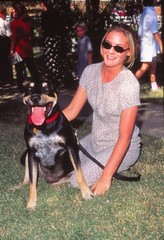 Slide Alicia Silverstone with Dog Samson 1995 KB Format Photographer P1-8-5-3