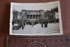Old Photo-Neue Wache Berlin 1942-Crowd of People, Soldiers, etc.