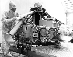 Viking I Spacecraft in Cleanroom 11″x14″ Photograph Print 11×14