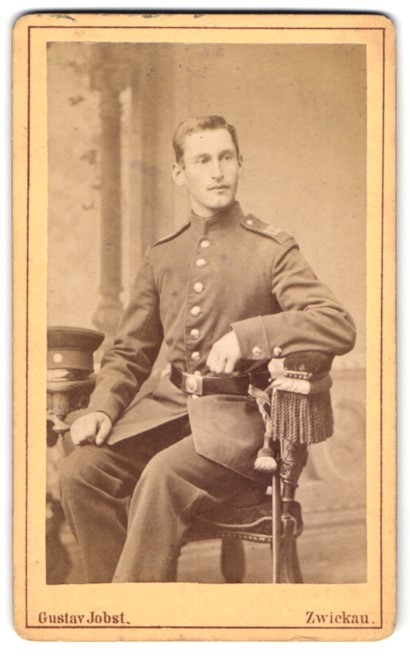 Photograph Gustav Jobst, Zwickau, outer Schneebergerstraße 12, soldier in Unif
