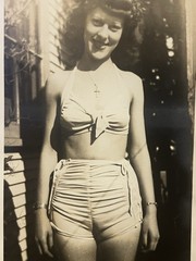 Vintage WW2 / 1940s Pretty Young Sexy Confident Woman / Pinup Photo – Cameltoe