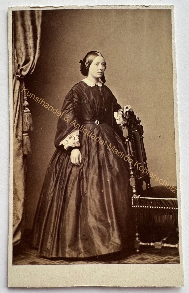 orig. CDV photo photograph woman lady picture old fashion around 1860 nobility