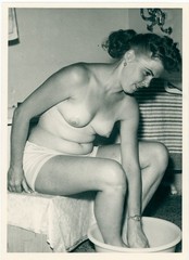 Young Pretty Woman Nude Washing Feet Beautiful Bosom Nude Vintage 1960s -XL