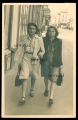Meiningen 1951-Two Women on the Street-GDR 1950s-Photo 8x13cm