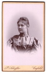 Photograph P. Schiffer, Crefeld, Neue Linnerstrasse 74, portrait of a young Fr