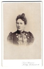 Photograph Karl Hansen, Görlitz, Berliner Str. 26, young lady with updo