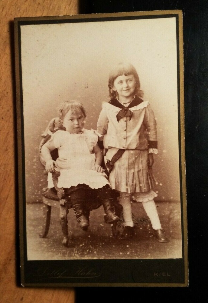2 Small Children – Circa 1880/90s CDV Detlef Hahn Kiel