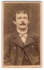 Photography Leopold Hartmann, Würzburg, Herrngasse 21, Martinsgasse, Bourgeois