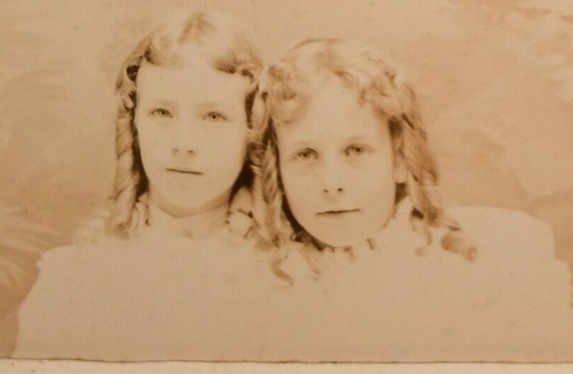 Circa 1860s Cabinet Card Photograph TWIN GIRLS Ringlets Around 10 Years Old