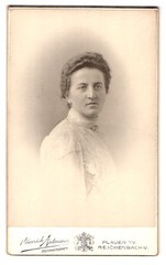 Photograph Heinrich Astmann, Plauen I. V., Bahnhofstr. 27, woman in white blouse